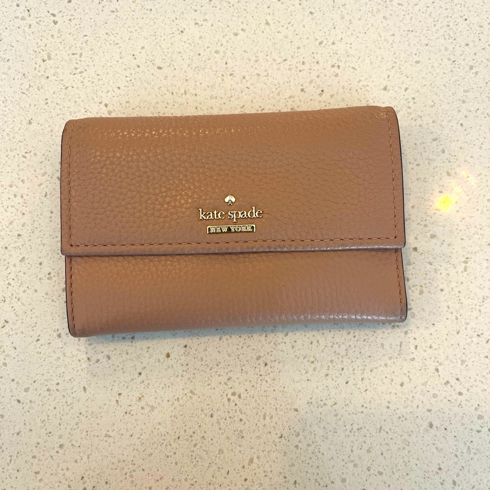Kate Spade nude wallet